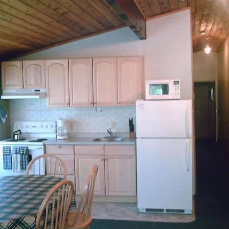 Sunny Point Resort Otter Lake Екстер'єр фото