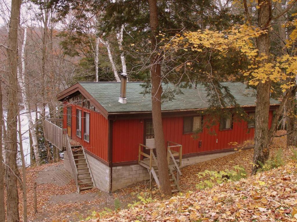 Sunny Point Resort Otter Lake Екстер'єр фото