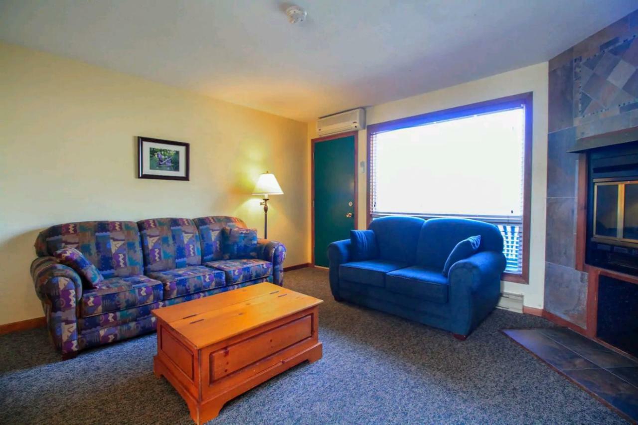 Sunny Point Resort Otter Lake Екстер'єр фото