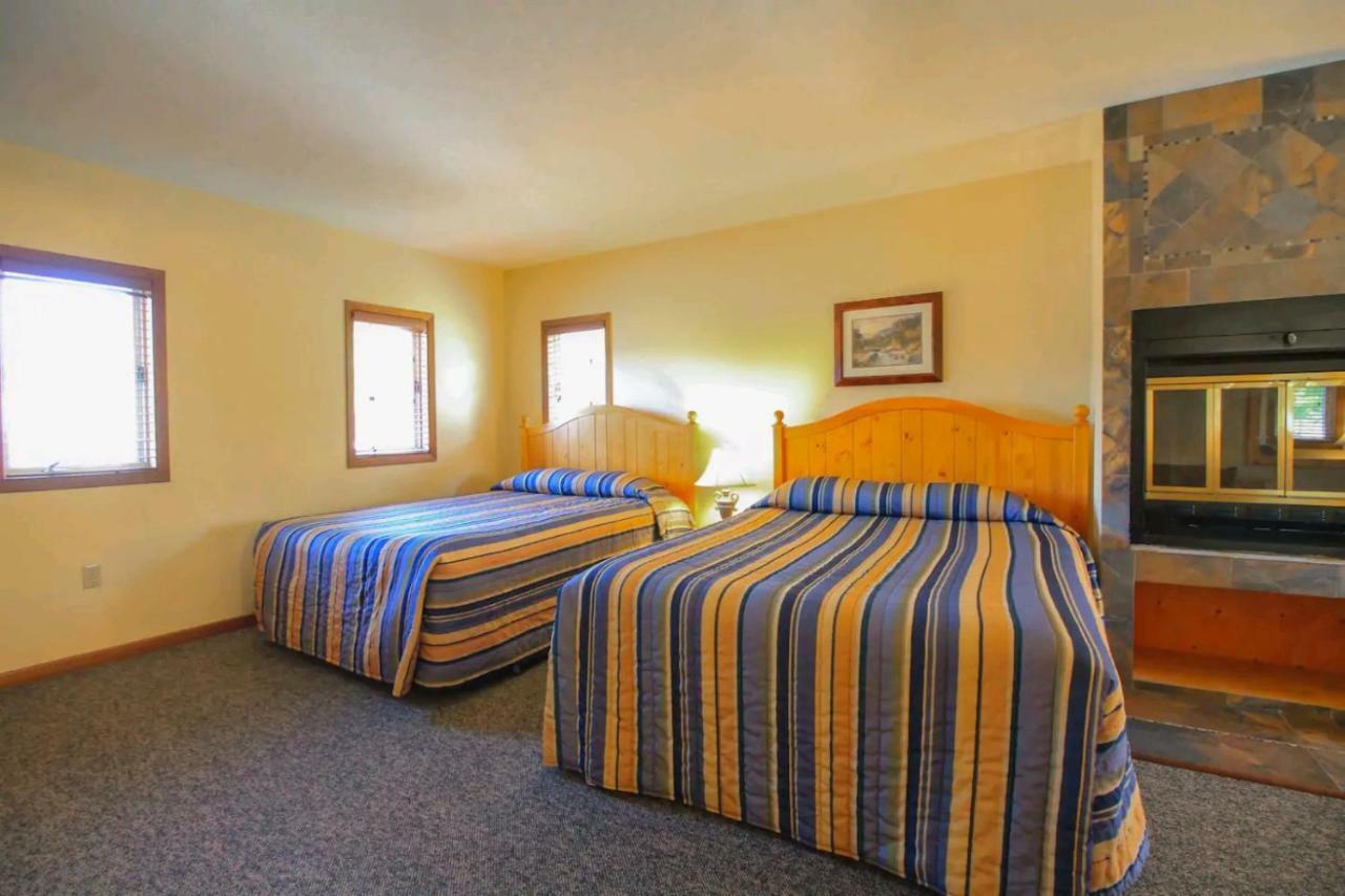 Sunny Point Resort Otter Lake Екстер'єр фото