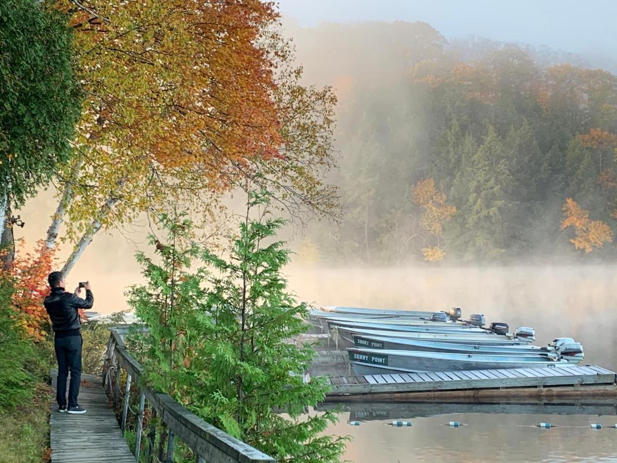 Sunny Point Resort Otter Lake Екстер'єр фото